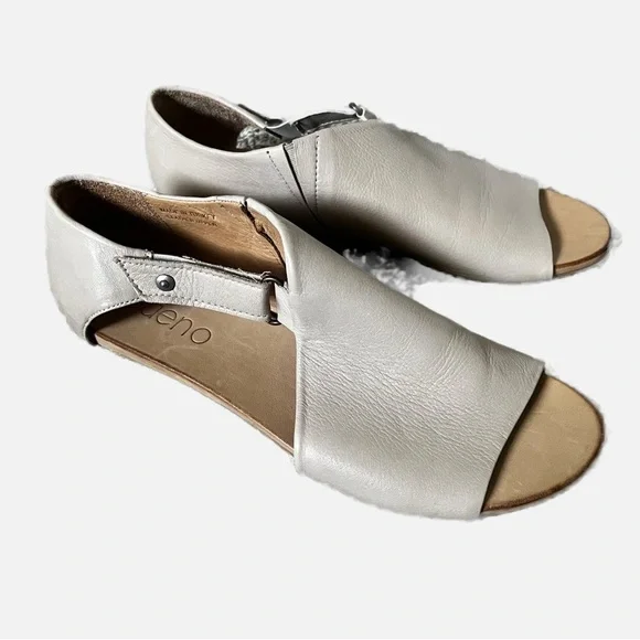 Bueno Kale Leather Asymmetrical Open-Toe Sandals Tusk Cream 39 - Picture 1 of 7